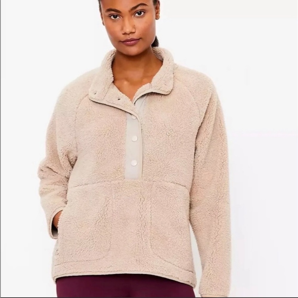 Lou & Grey Fleece Pullover
